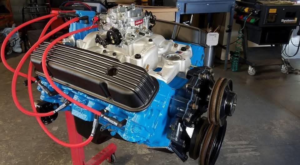 Blue Ford FE engine rebuild